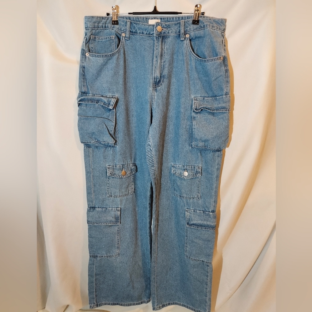 Simple Society Women's Denim Cargo Wide Leg Jeans